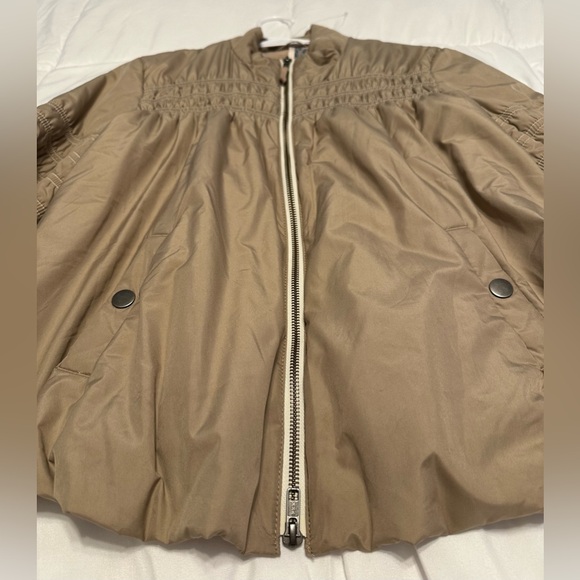 Free People Tan Zip Up Jacket Size XS. Excellent Condition! 🩷 - Picture 3 of 7